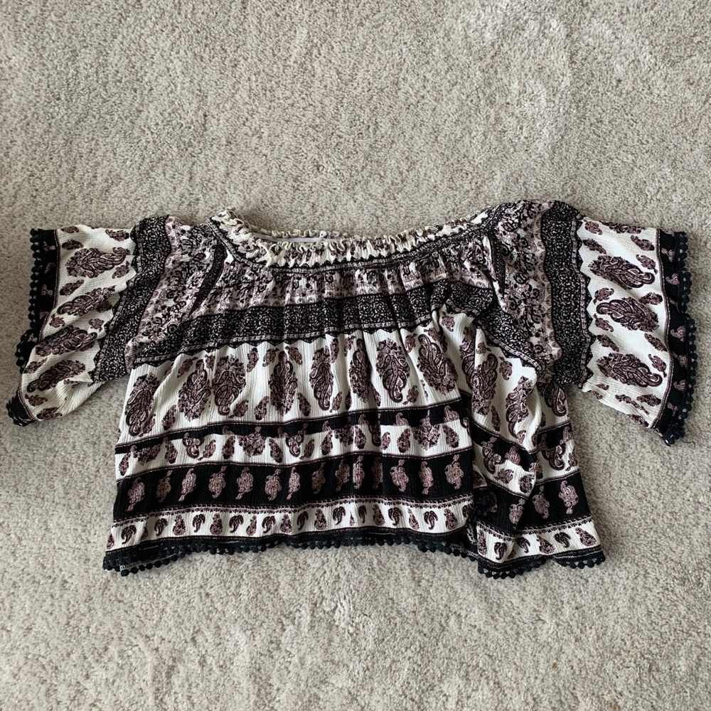 Off the shoulder paisley top.